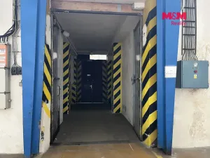Pronájem skladu, Suchovršice, 460 m2