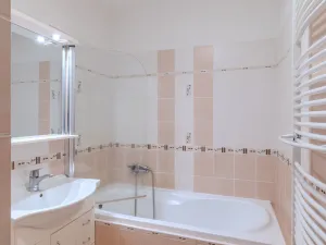 Pronájem bytu 3+1, Hvožďany - Vacíkov, 90 m2