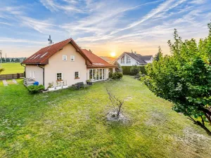 Prodej rodinného domu, Hradištko, V Klících, 240 m2