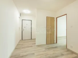 Pronájem bytu 2+1, Praha - Řepy, Galandova, 48 m2