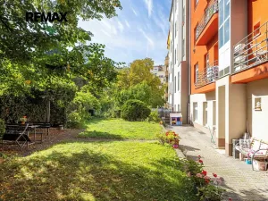 Prodej bytu 2+kk, Praha - Podolí, Doudova, 50 m2