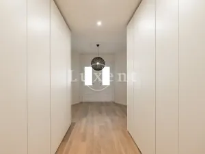 Pronájem bytu 3+kk, Praha - Vinohrady, náměstí Jiřího z Poděbrad, 137 m2