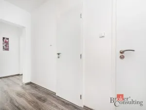 Prodej bytu 2+1, Kladno - Kročehlavy, Ukrajinská, 53 m2