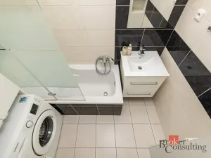 Prodej bytu 2+1, Kladno - Kročehlavy, Ukrajinská, 53 m2