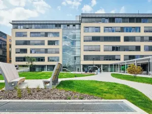 Pronájem kanceláře, Praha, 1261 m2