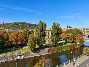 Pronájem bytu 3+1, Praha, Masarykovo nábřeží, 106 m2