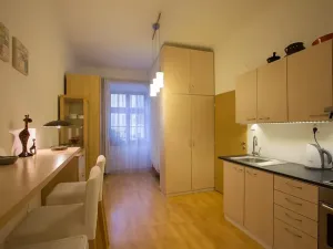 Pronájem bytu 2+kk, Praha - Holešovice, U průhonu, 50 m2