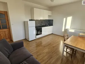 Pronájem bytu 2+kk, Praha - Libeň, Na stráži, 37 m2