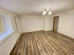 Pronájem bytu 1+1, Ivanovice na Hané, Husova, 35 m2