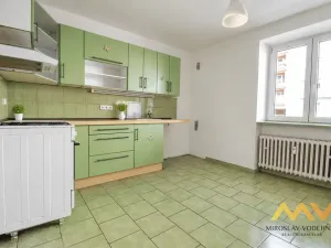 Pronájem bytu 2+1, Hradec Králové, Průmyslová, 57 m2
