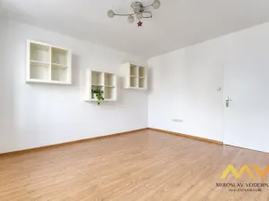 Pronájem bytu 2+1, Hradec Králové, Průmyslová, 57 m2