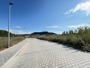 Prodej pozemku, Mikulov, Slovácké brigády, 721 m2