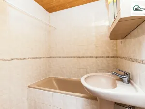 Prodej bytu 2+1, Cheb, Lesní, 60 m2