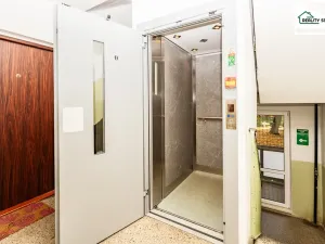 Prodej bytu 2+1, Cheb, Lesní, 60 m2