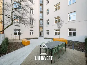 Prodej bytu 2+kk, Praha - Žižkov, Jeseniova, 49 m2