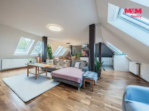 Prodej rodinného domu, Psáry - Dolní Jirčany, U Studny, 275 m2