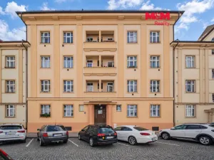 Prodej bytu 1+kk, Hradec Králové, Škroupova, 34 m2