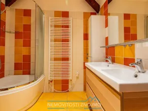 Prodej obchodního prostoru, Březí, Dunajovická, 630 m2