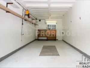 Pronájem garáže, Znojmo, 20 m2