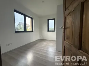 Prodej rodinného domu, Neveklov - Nebřich, 378 m2