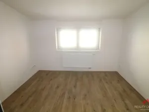 Pronájem bytu 2+1, Děčín - Děčín IV-Podmokly, Mírové nám., 79 m2