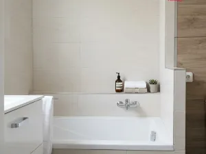 Pronájem bytu 1+kk, Pardubice - Polabiny, Prodloužená, 36 m2