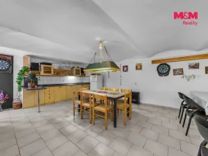Prodej rodinného domu, Úsobí, 678 m2