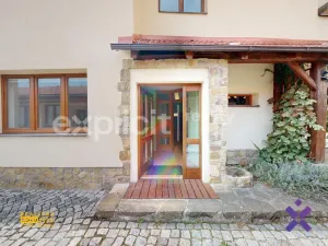 Pronájem bytu 4+1, Zlín - Malenovice, Jarolímkovo náměstí, 133 m2