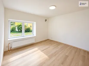 Pronájem bytu 2+kk, Praha - Radotín, Kraslická, 43 m2