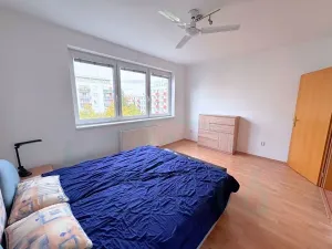 Pronájem bytu 2+kk, Praha - Strašnice, Názovská, 59 m2