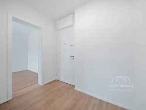 Pronájem bytu 1+kk, Praha - Chodov, Líbalova, 32 m2