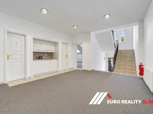 Pronájem vily, Zlín, Vršava I, 477 m2