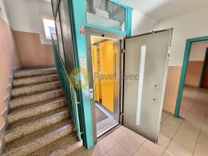 Pronájem bytu 2+kk, Strakonice - Strakonice I, Mládežnická, 41 m2