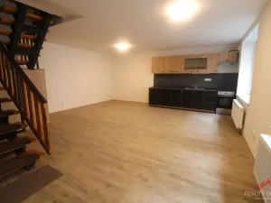 Pronájem bytu 3+kk, Děčín - Děčín IV-Podmokly, Mírové nám., 100 m2