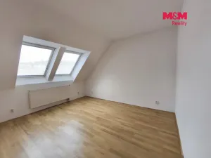 Pronájem bytu 3+1, Praha - Hloubětín, V Novém Hloubětíně, 162 m2