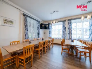 Pronájem restaurace, Seč, 292 m2