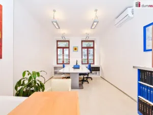 Pronájem kanceláře, Praha - Nové Město, V jirchářích, 284 m2