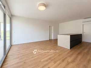 Prodej bytu 3+kk, Znojmo, Jarošova, 76 m2