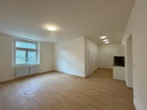 Prodej bytu 2+kk, Praha - Vysočany, Na břehu, 57 m2