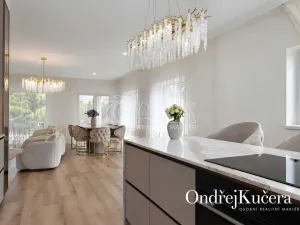 Prodej rodinného domu, Jeviněves, 200 m2