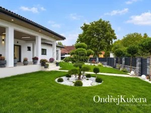 Prodej rodinného domu, Jeviněves, 200 m2