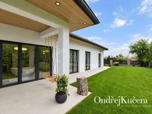 Prodej rodinného domu, Jeviněves, 200 m2