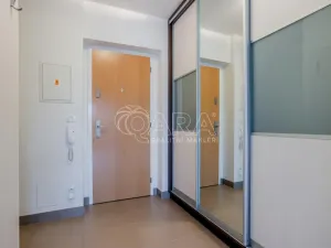 Pronájem bytu 2+kk, Dolní Břežany, U Náměstí, 57 m2