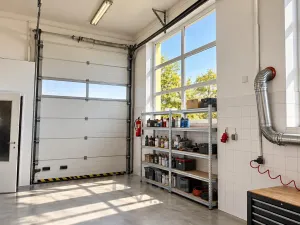 Pronájem obchodního prostoru, Světice, Hlavní, 300 m2