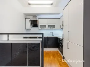 Pronájem bytu 2+kk, Praha - Holešovice, V přístavu, 64 m2