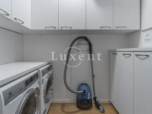 Prodej bytu 2+kk, Praha - Staré Město, Kaprova, 84 m2