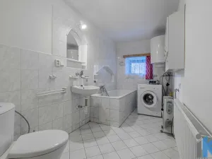 Prodej rodinného domu, Suchdol - Labutice, 160 m2