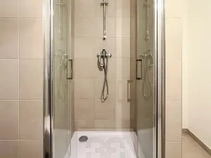 Pronájem bytu 2+kk, Praha - Vysočany, Gerstelova, 55 m2