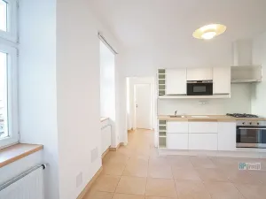Pronájem bytu 3+1, Praha - Žižkov, Štítného, 99 m2