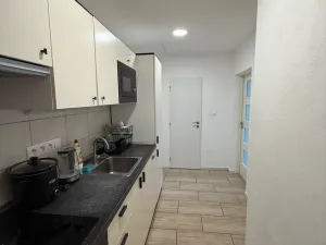 Pronájem bytu 2+kk, Praha - Holešovice, Komunardů, 55 m2